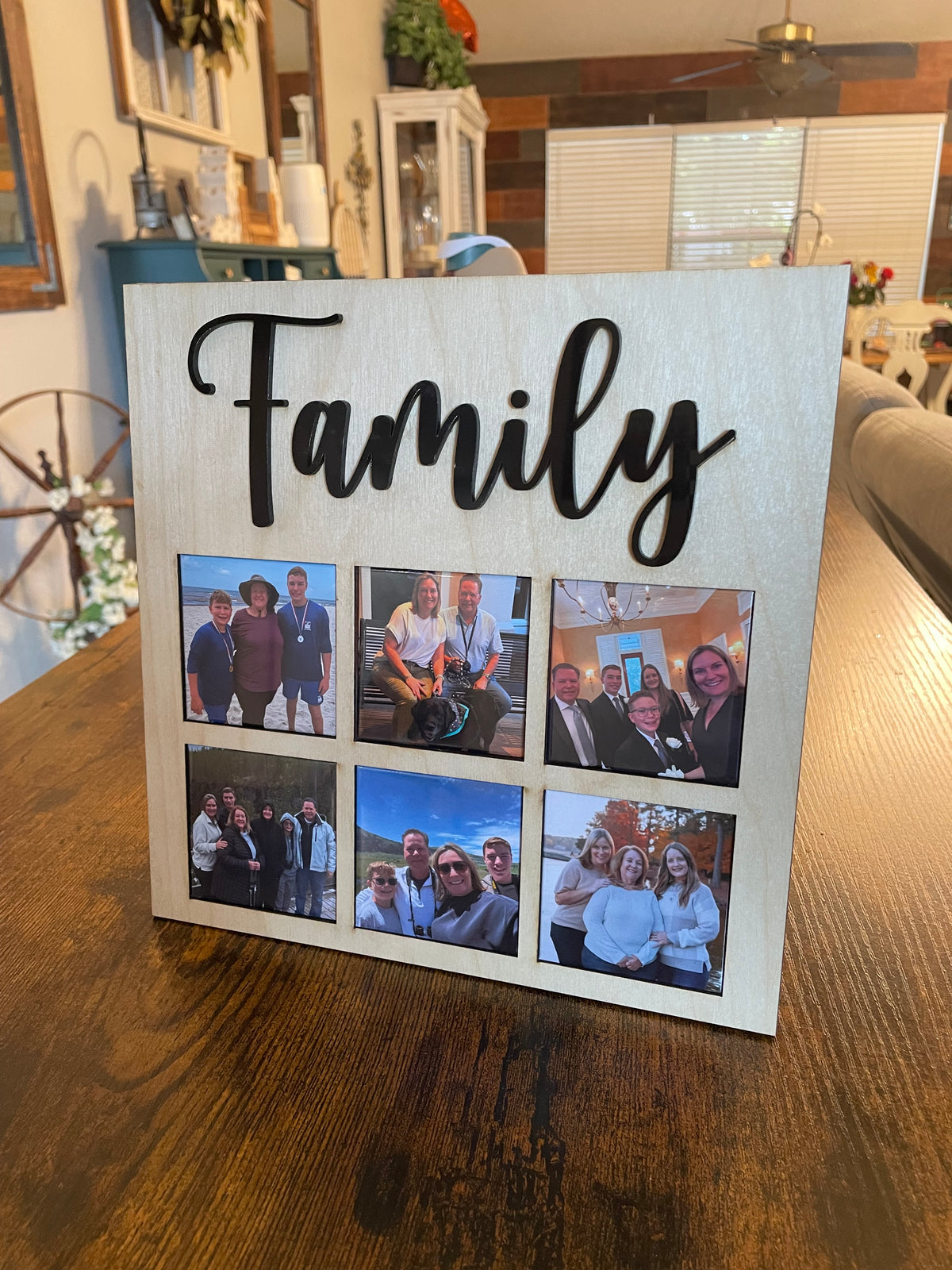Family frame with photo magnets